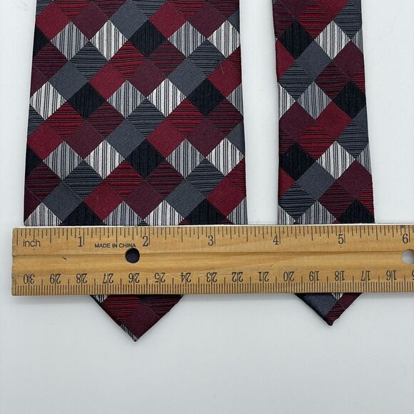 Geoffrey Beene Tile Diamond Pattern Men's 100% Silk Necktie Multi Color Handmade - Picture 8 of 16